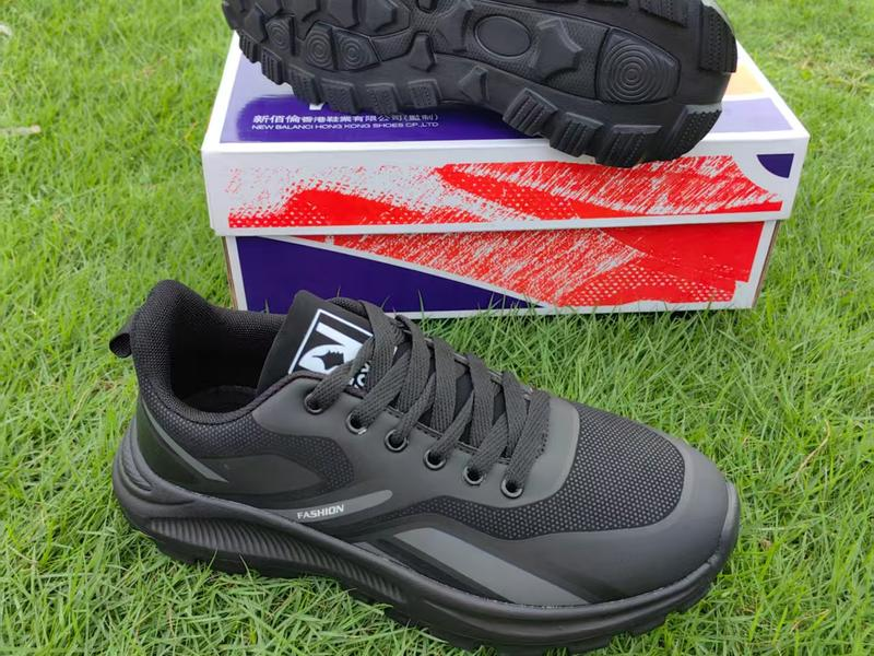 Men's Black Running Shoes