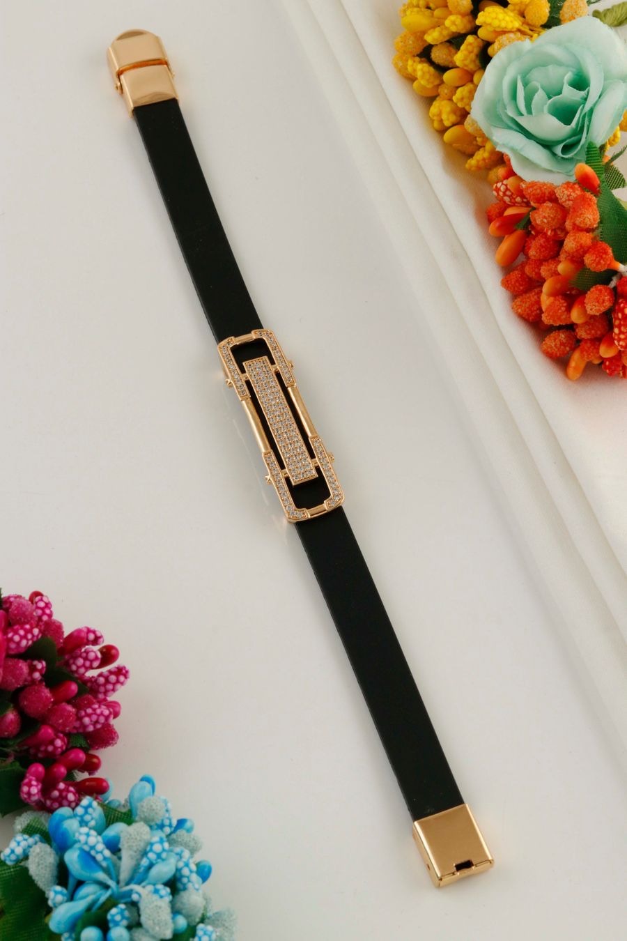 Elegant Black and Gold Bracelet