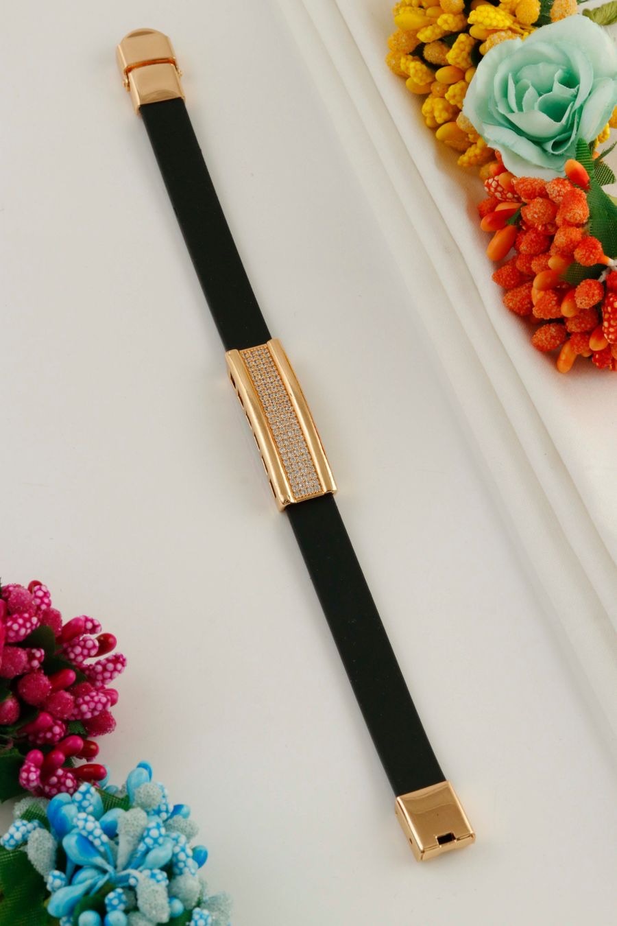 Elegant Black and Gold Bracelet