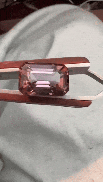 13 Ct Kunar AFG Tourmaline loupe 