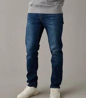 Men's blue straight-fit jeans