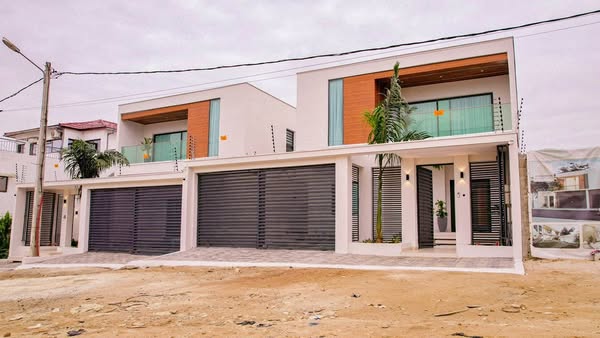 VILLA DUPLEX HAUT STANDING EN VENTE 