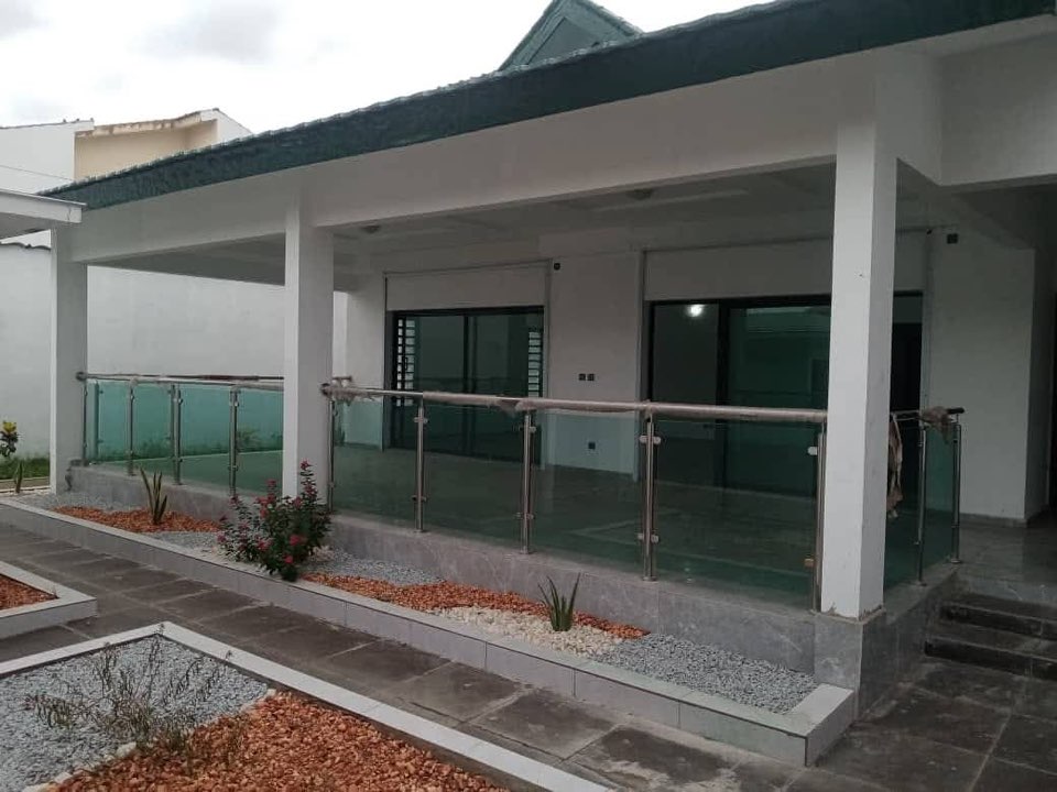VILLA DUPLEX A LOUER 8 PIÈCES