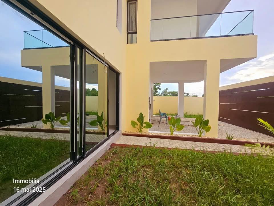 EN VENTE VILLA DUPLEX