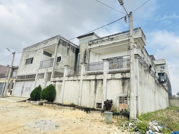 VILLA DUPLEX 10 PIÈCES A LOUER