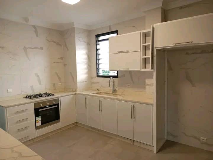 APPARTEMENT BON STANDING 4 PIÈCES A LOUER