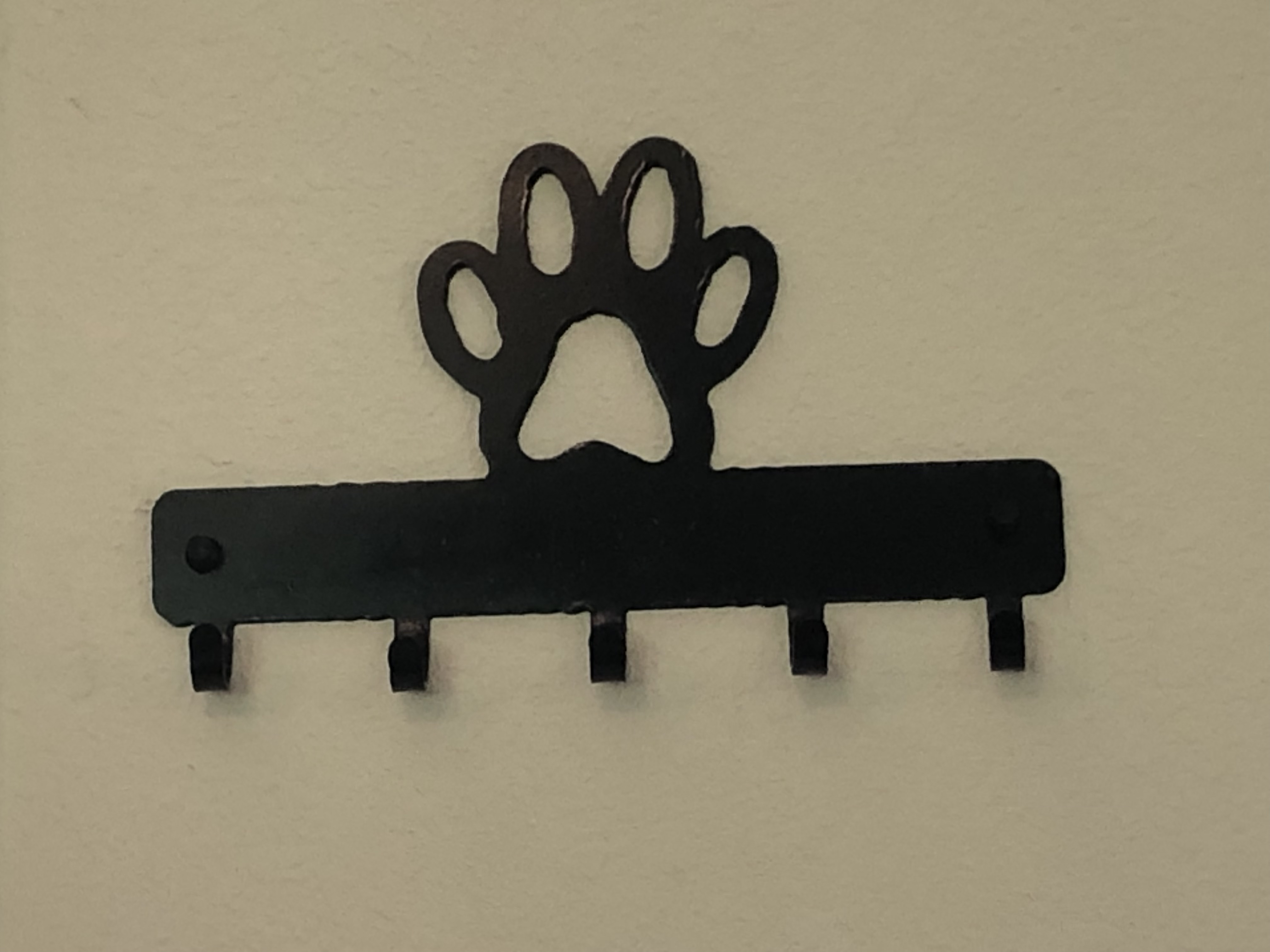 Leash/key hook paw