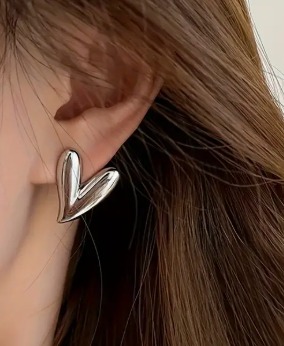 Brinco coração prata