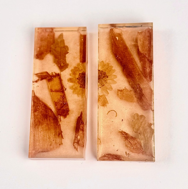 Wood Chip and Flower