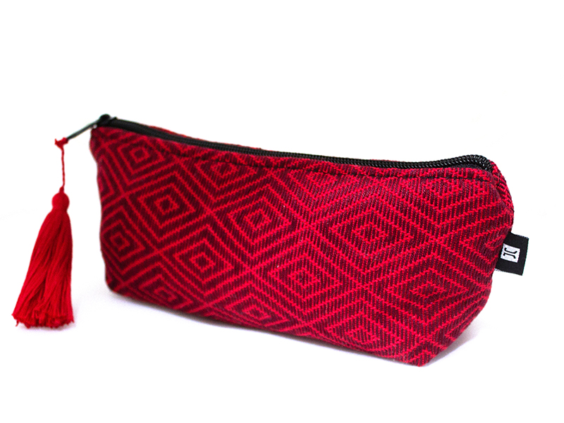 Cosmetiquera chica brocada.