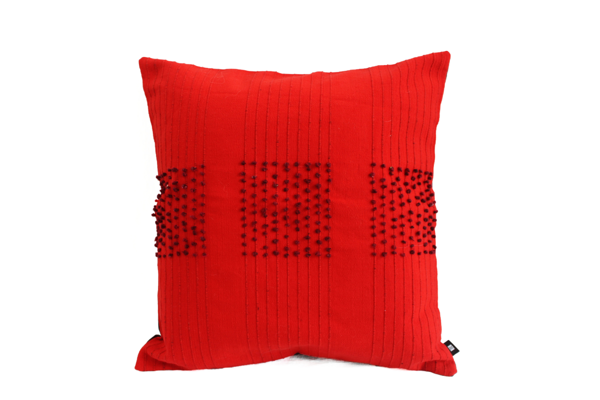 Cojín decorativo artesanal. Nudos