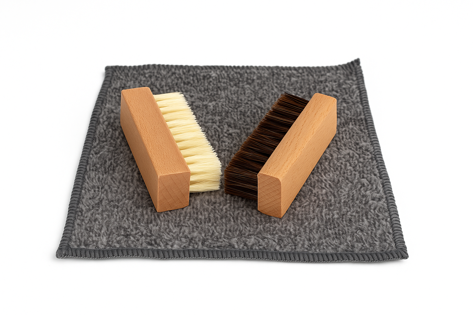 Kit de Escovas + Pano de Limpeza