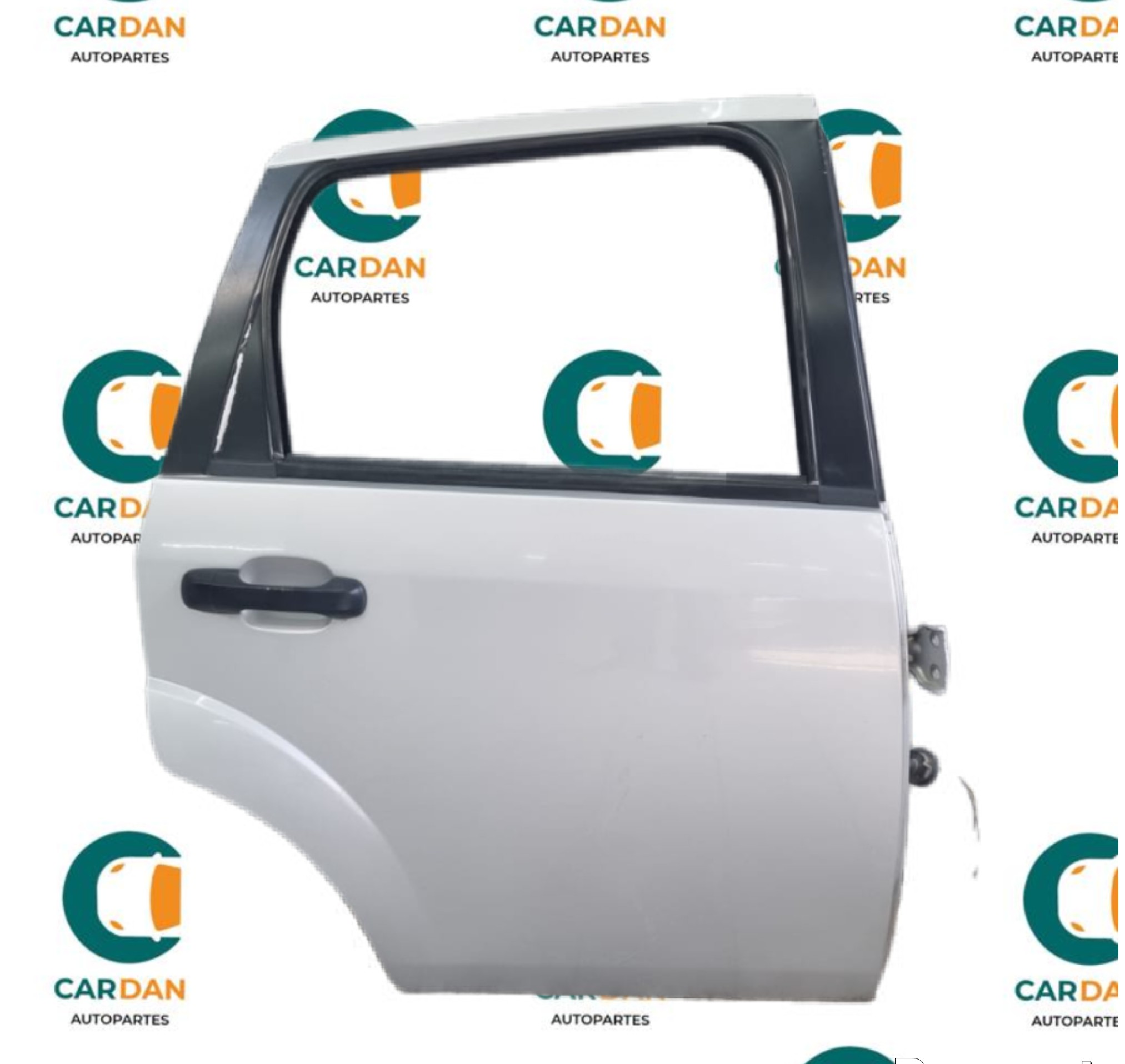 Puerta trasera derecha de automóvil Ford Fiesta