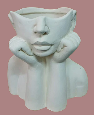Busto dama pensando