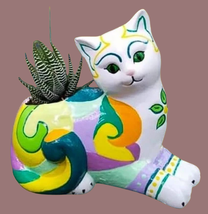 Maceta en forma de gato