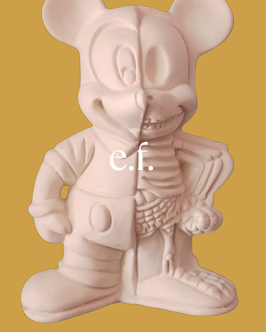 Mickey Mouse huesos