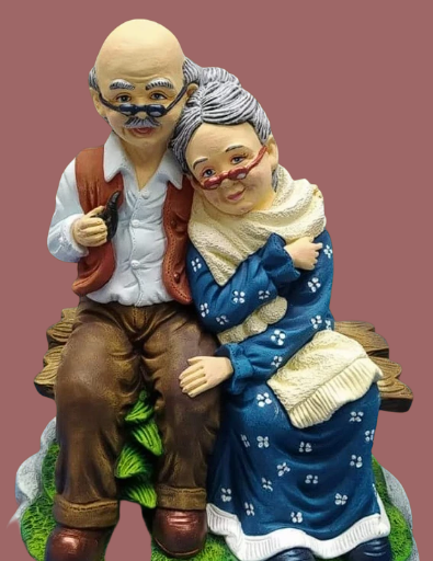 Pareja abuelos parque