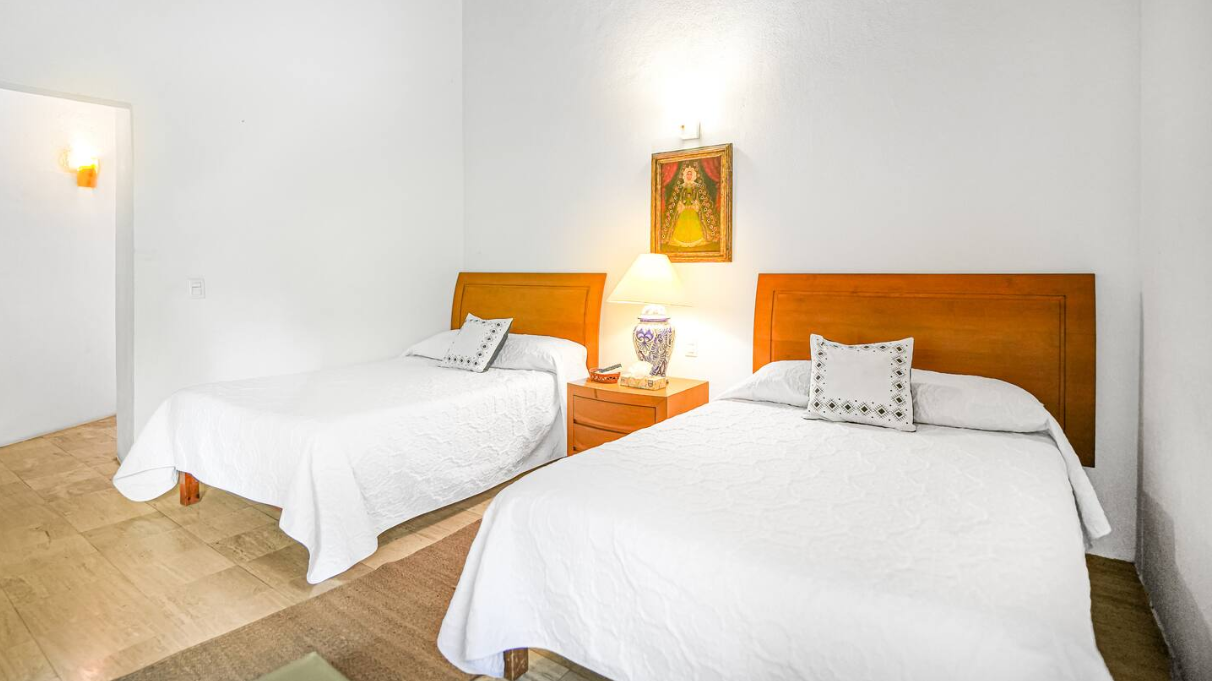 Double Bed (shared room)