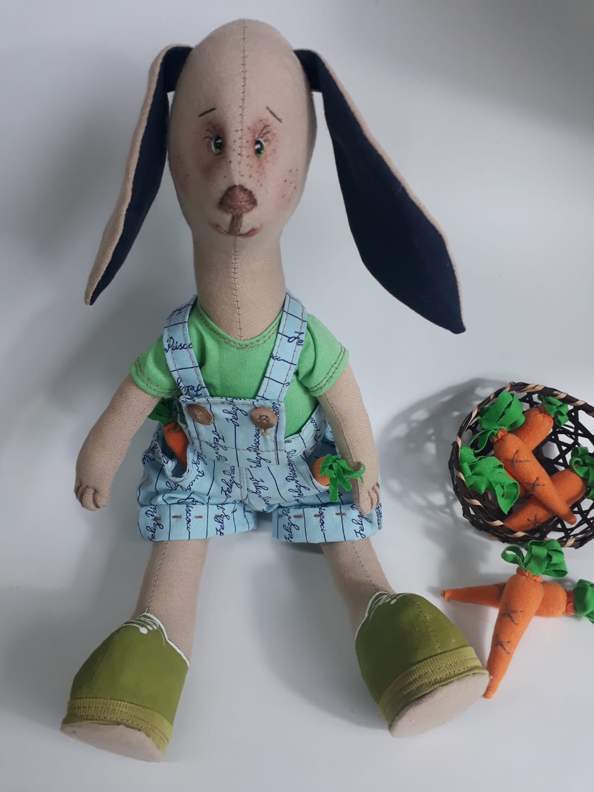 Boneco Coelho de Pano