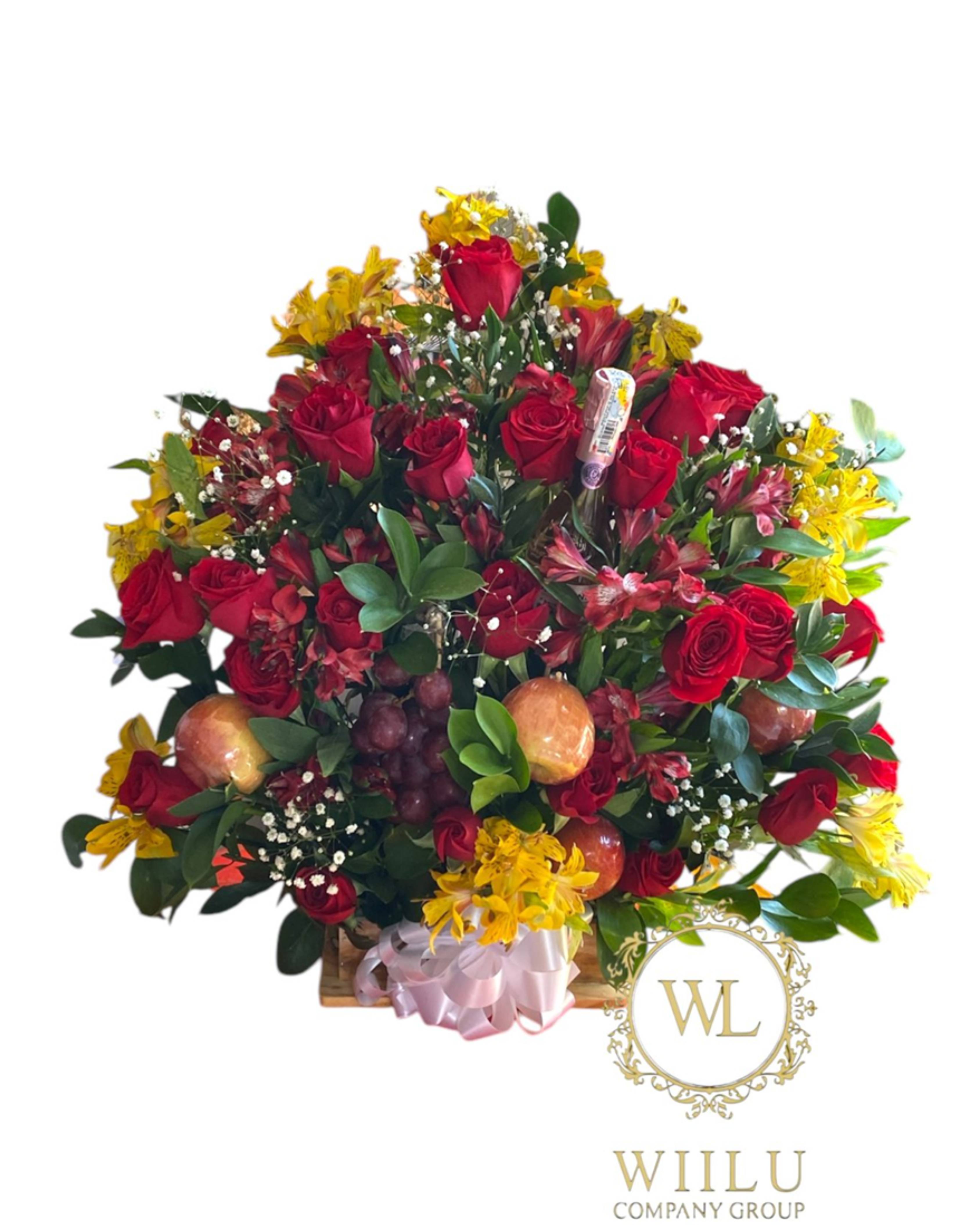 Arreglo floral de rosas y frutas