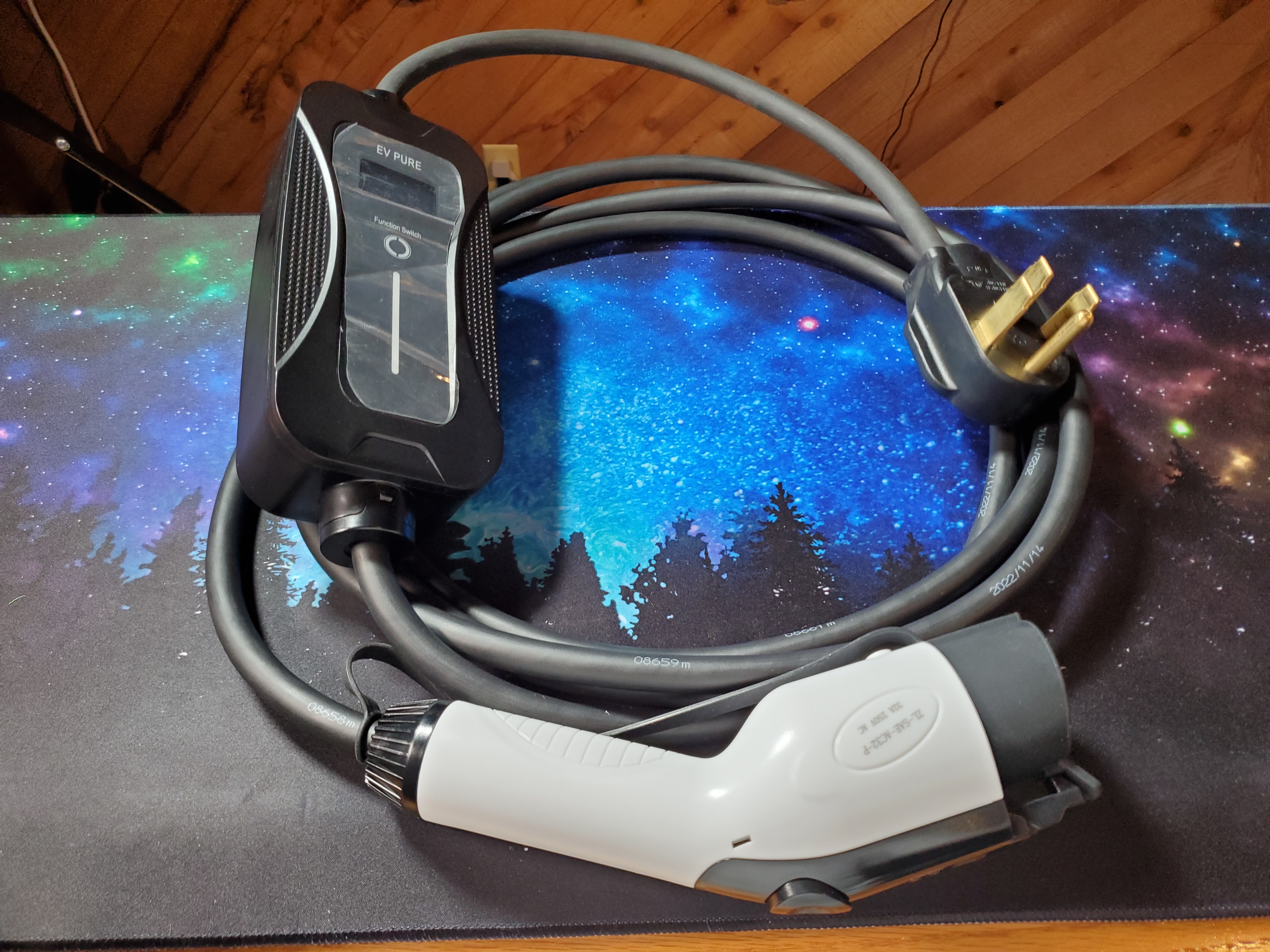 EV Pure - Level 2, 32 Amp 240V, EV Charger, 16/26/32A Adjustable NEMA 14-50 Plug