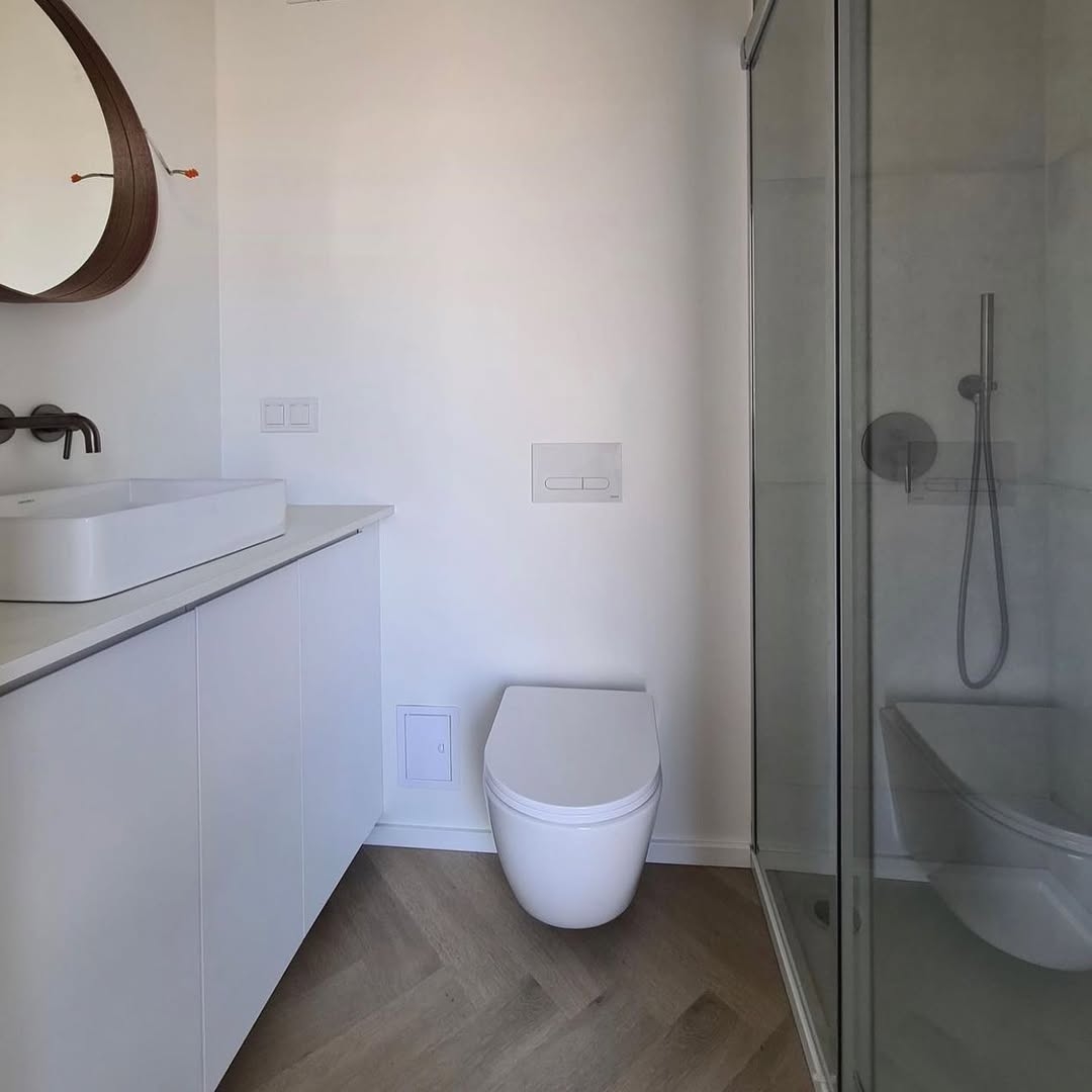 12M OFFICE CONVERTED CONTAINER