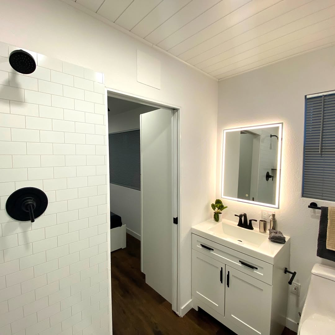 12m/40ft Modern Studio Apartment