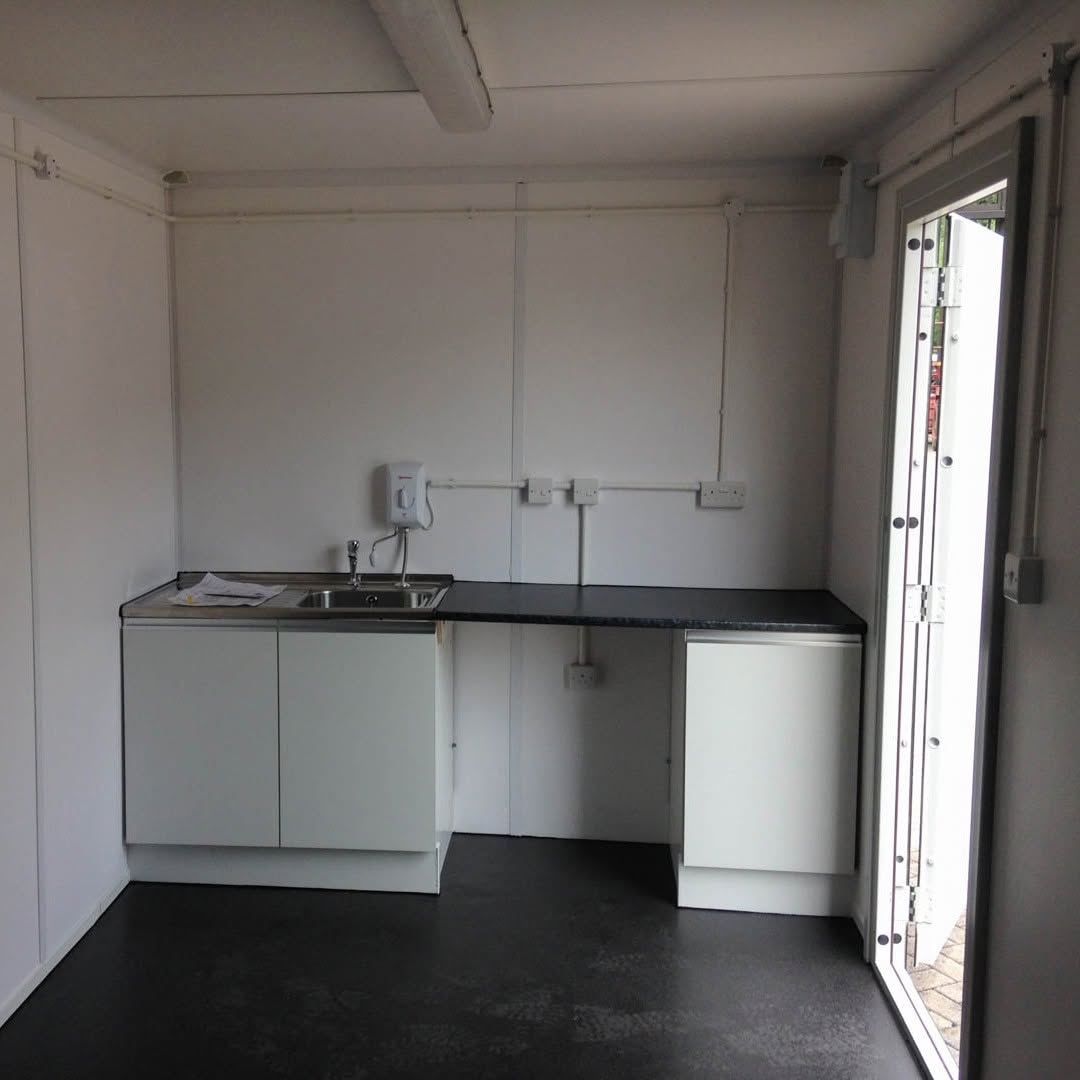 6M OFFICE CONVERTED CONTAINER