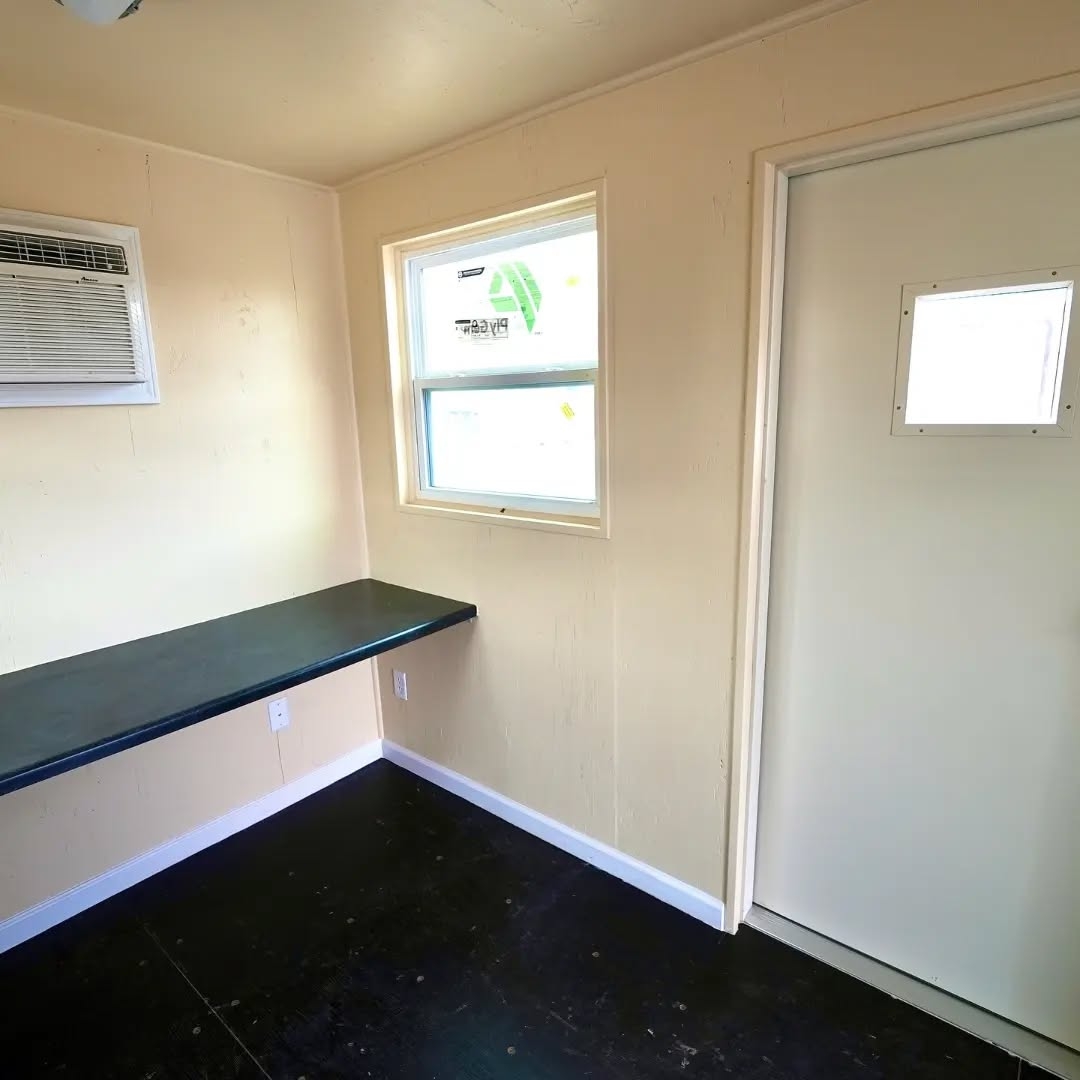 6M OFFICE CONVERTED CONTAINER