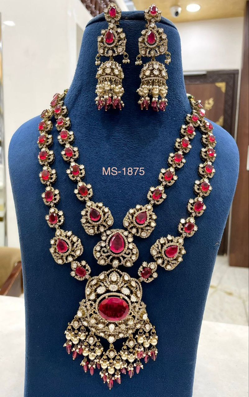 Traditional Gold-Plated Ruby Necklace Set
