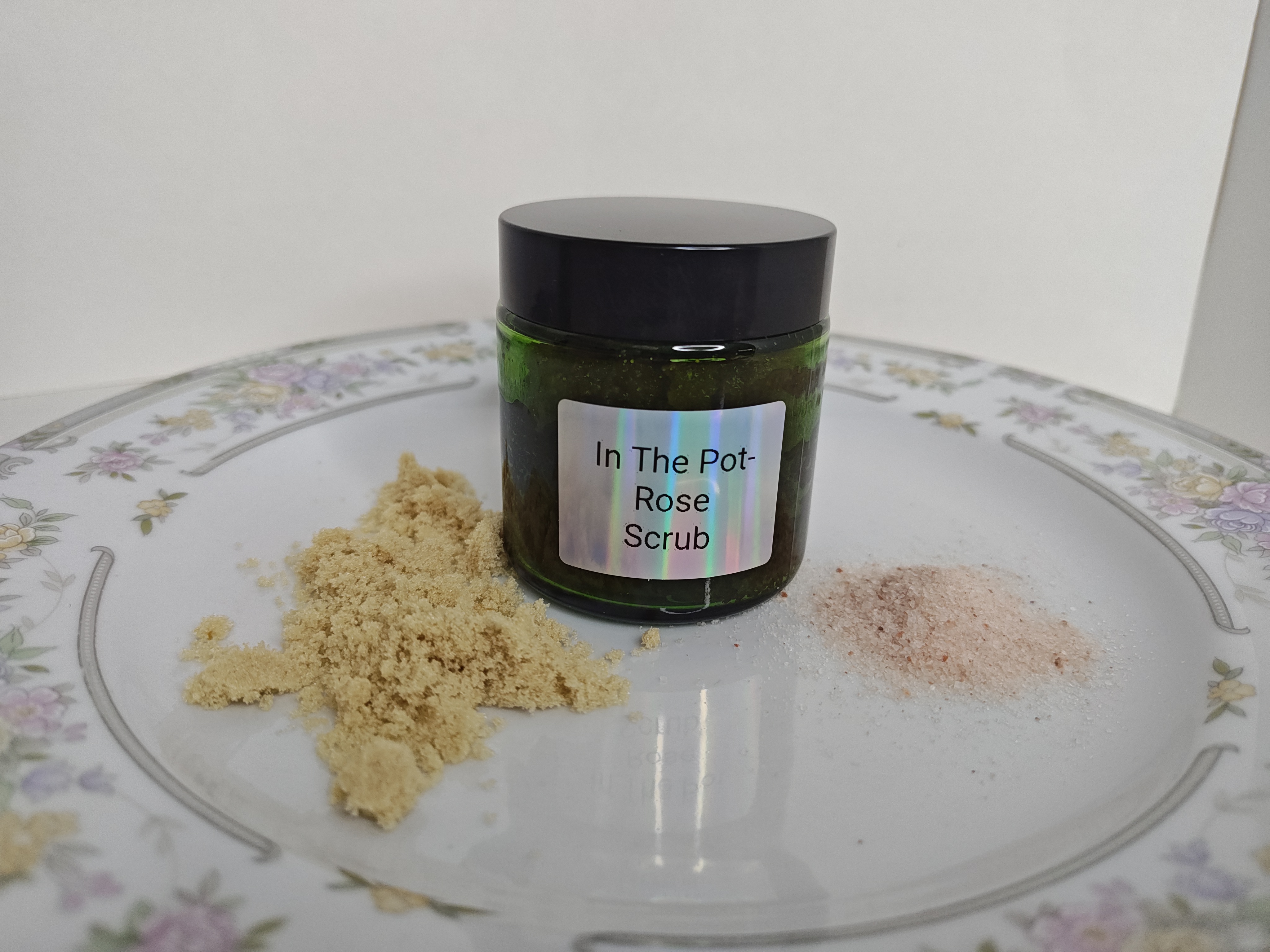 In The Pot Rose Scrub