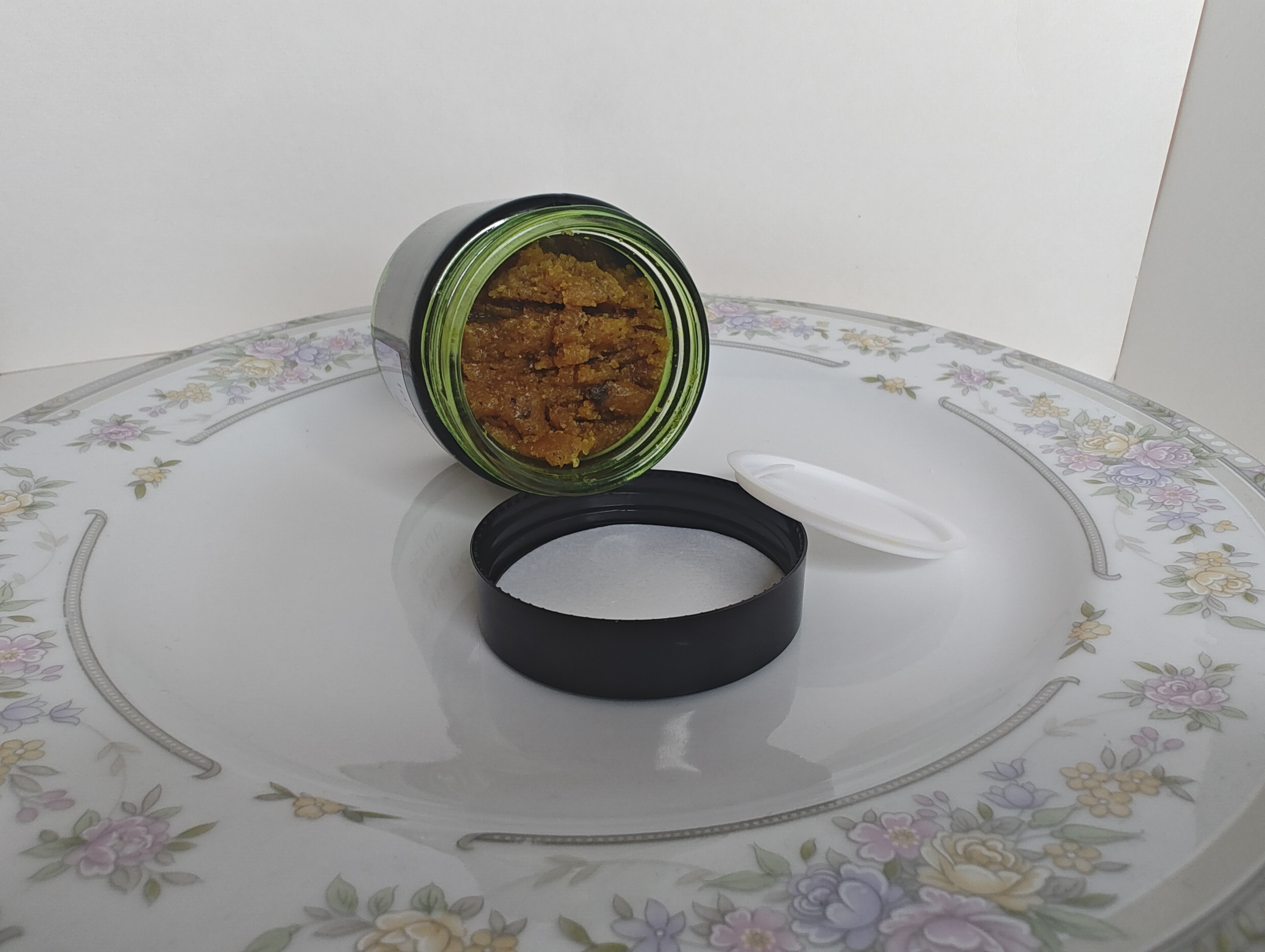 In The Pot Rose Scrub