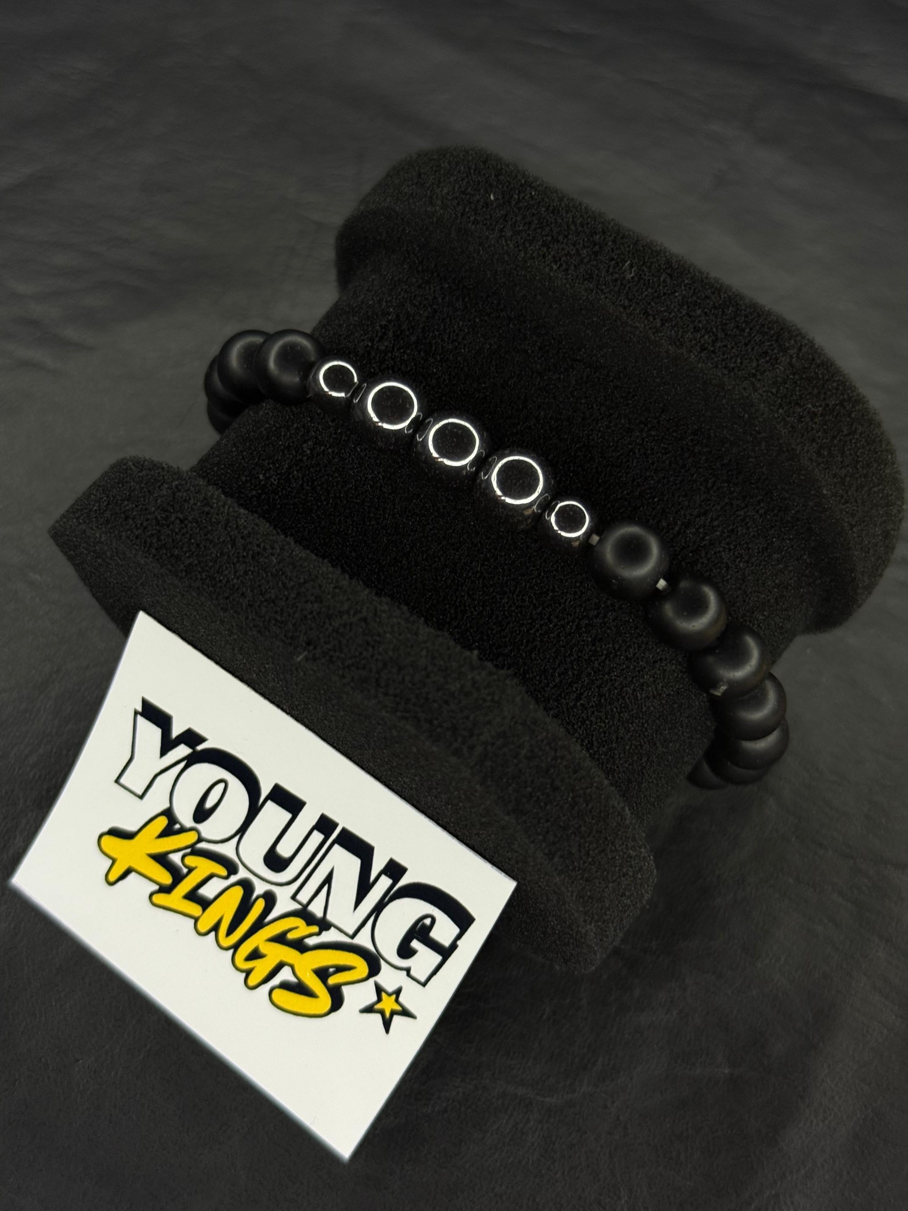 Pulsera de cuentas negras