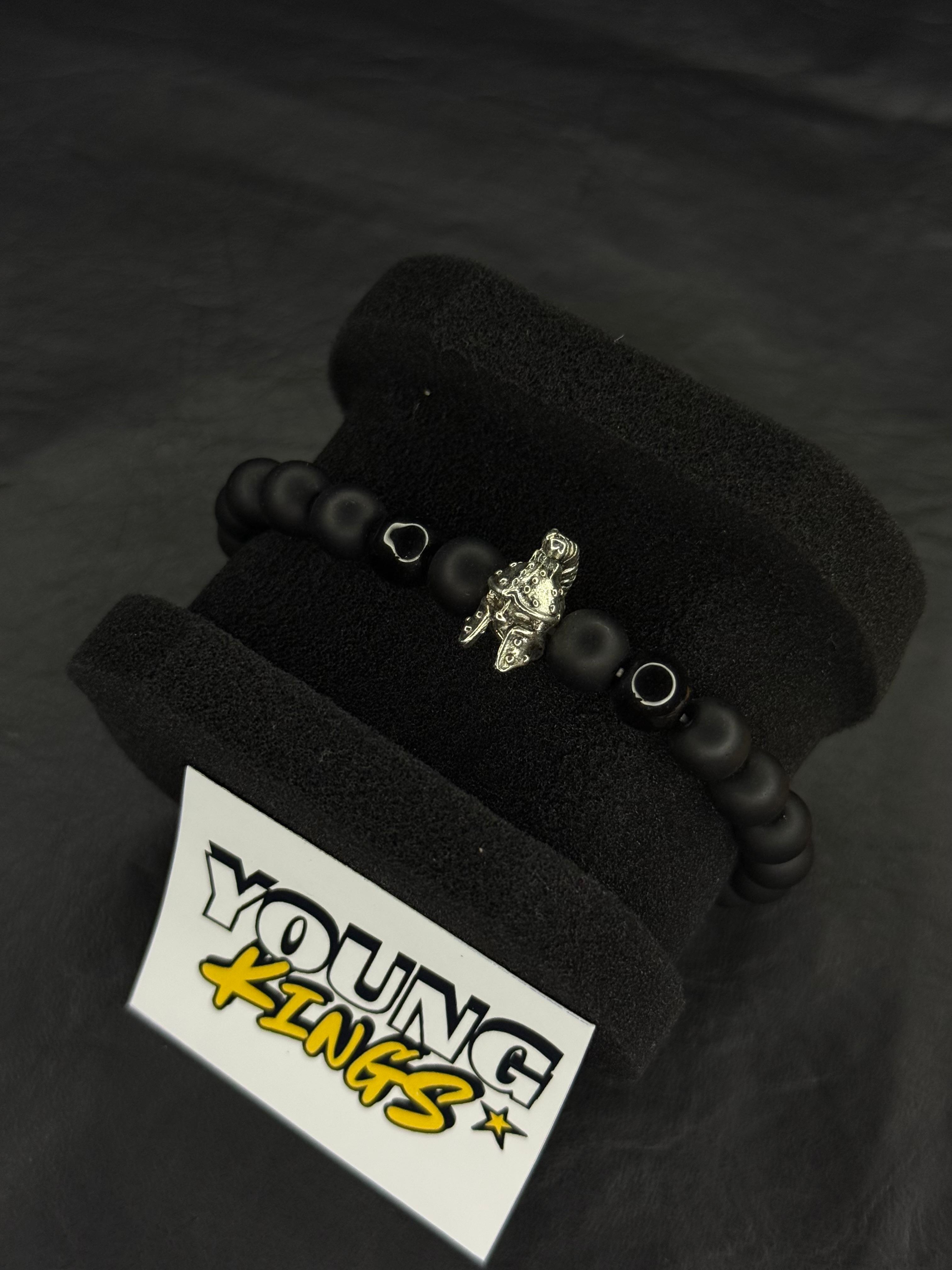 Pulsera de cuentas negras