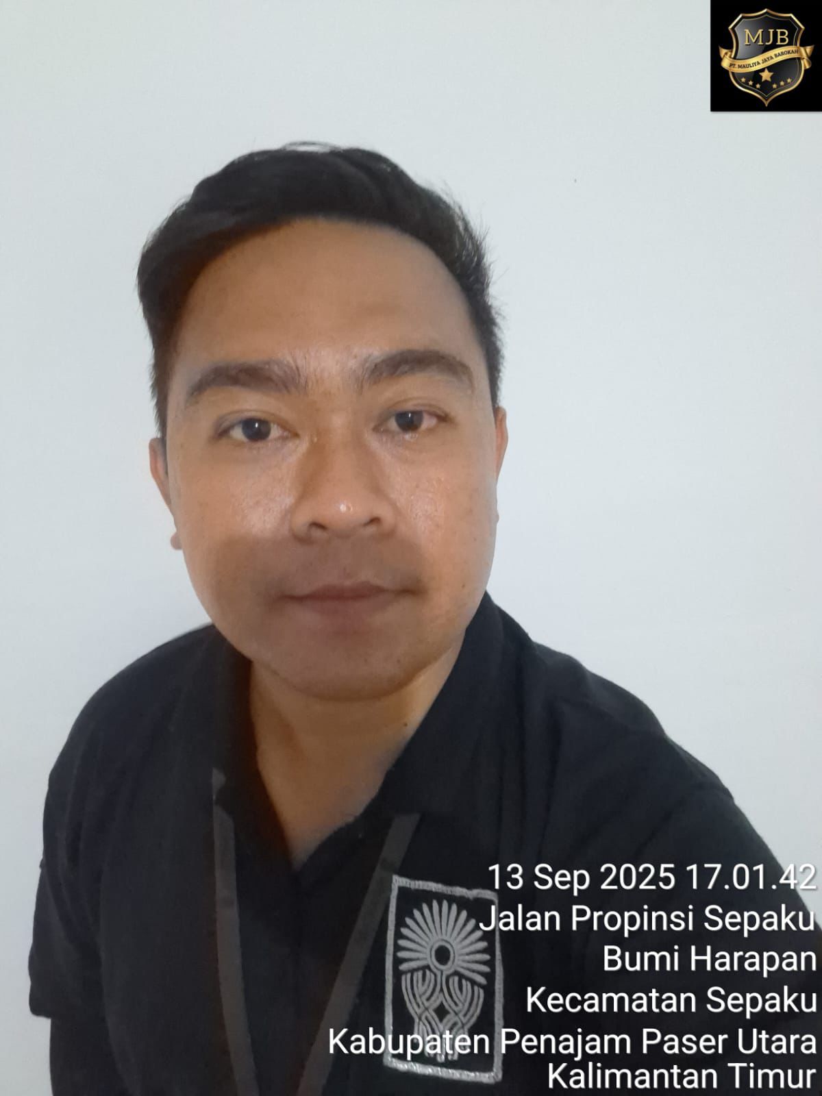 Frontliner/Administration Staff