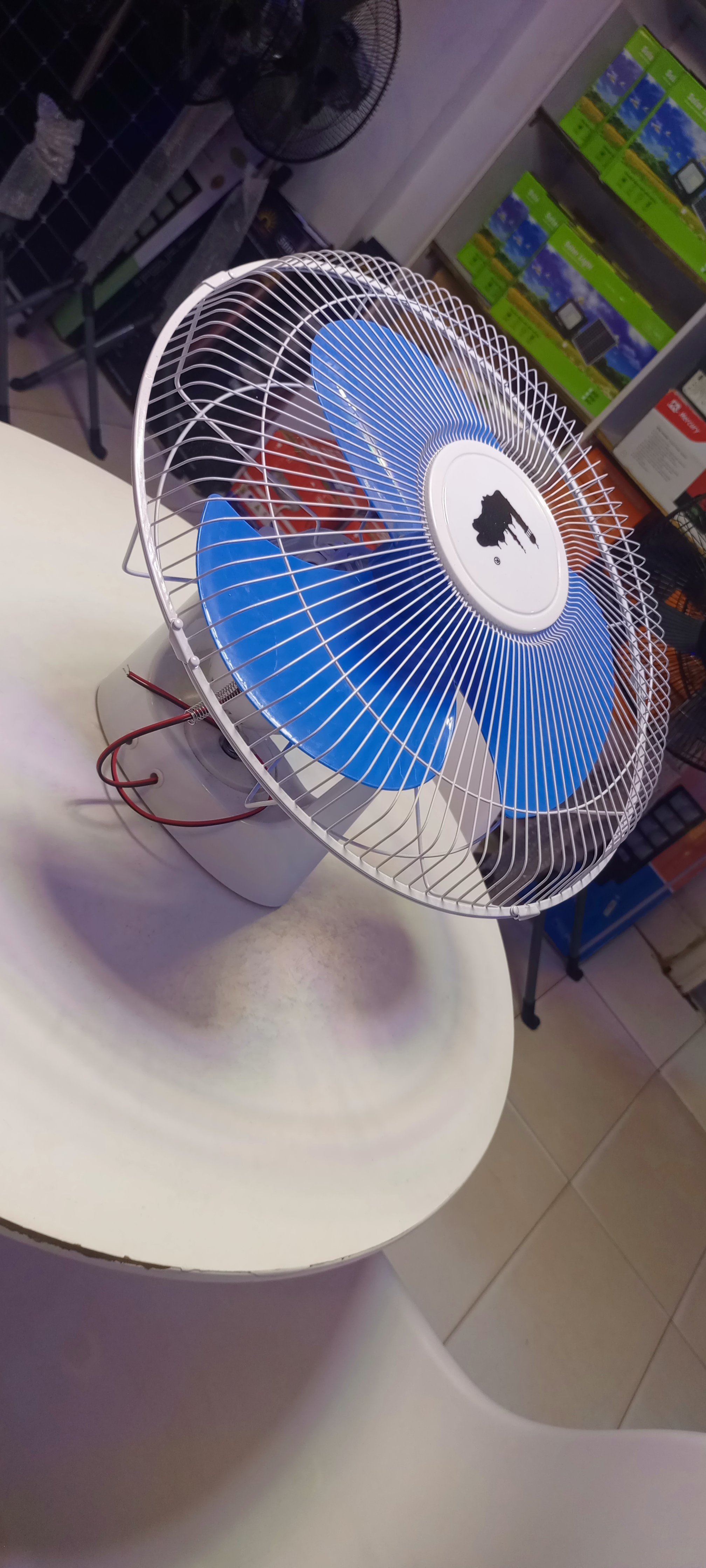 Arabic Orbit fan AC/DC 