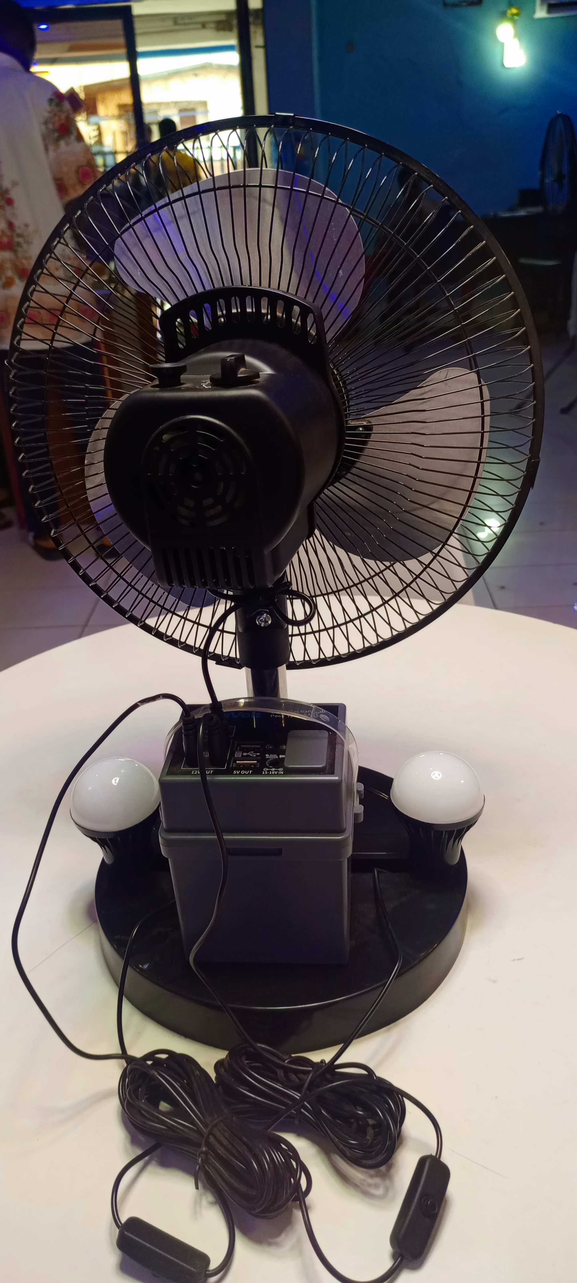 Duravolt Solar Table Fan