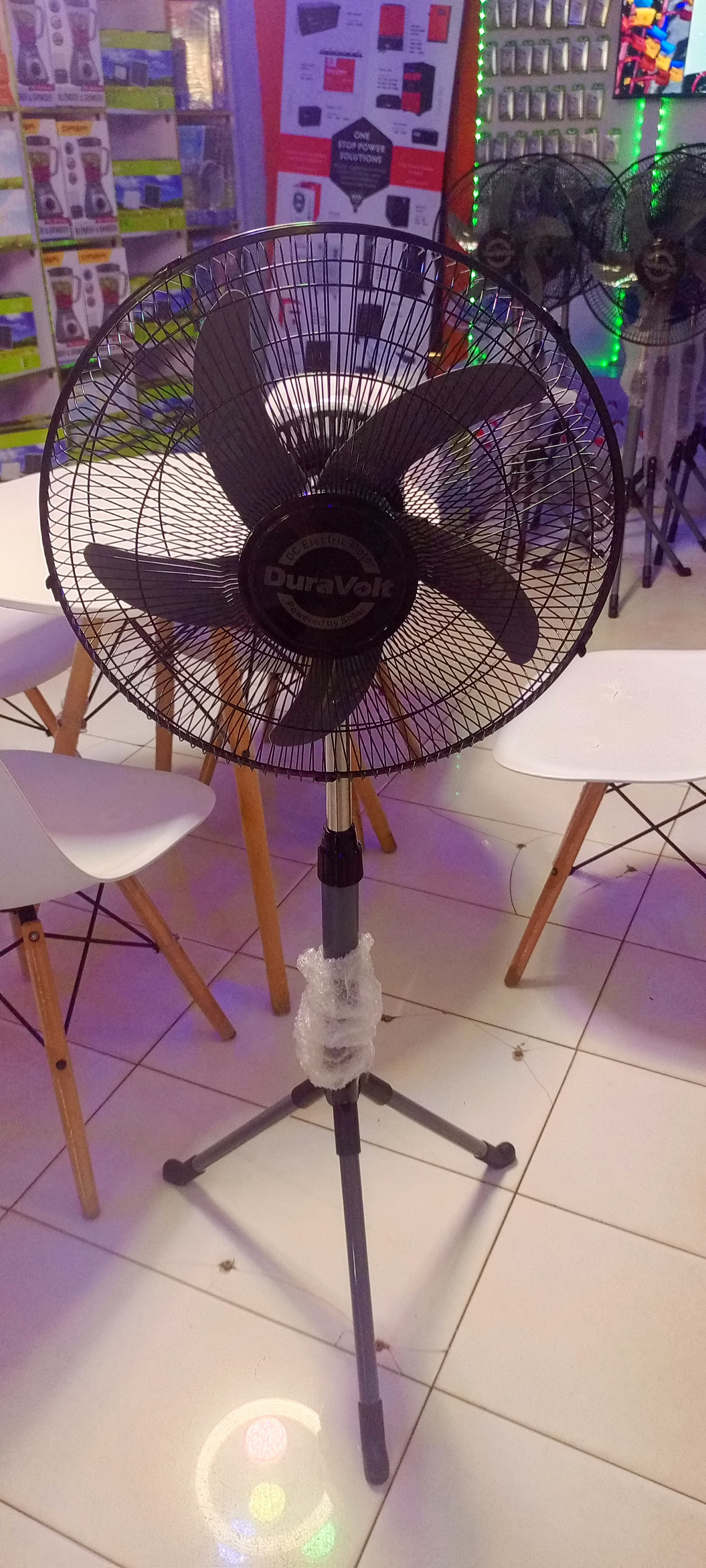 DuraVolt 16'' AC/ DC Standing Fan