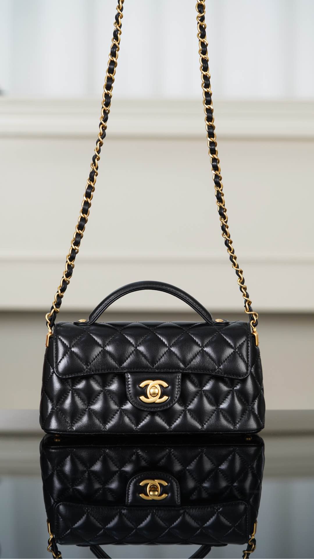 The Chanel 25P Horizontal Flap Bag