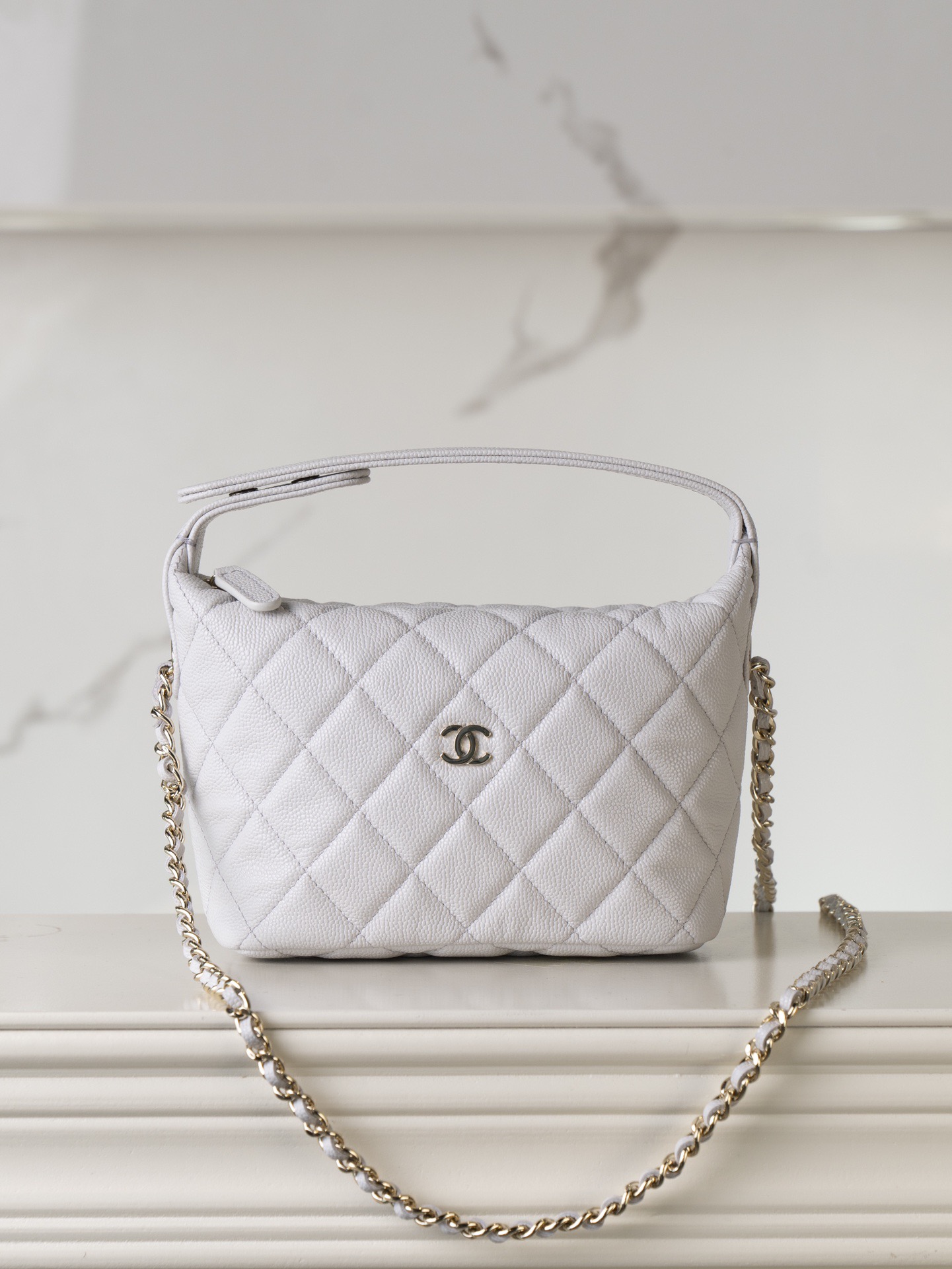 Chanel Quilted 25C Leather Handbag
