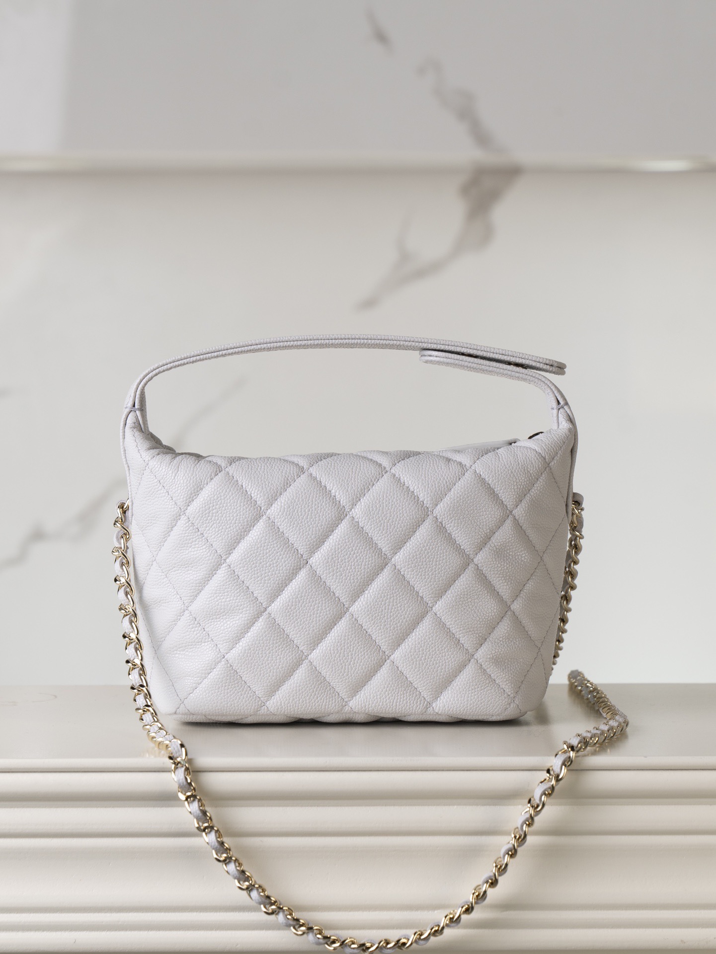 Chanel Quilted 25C Leather Handbag