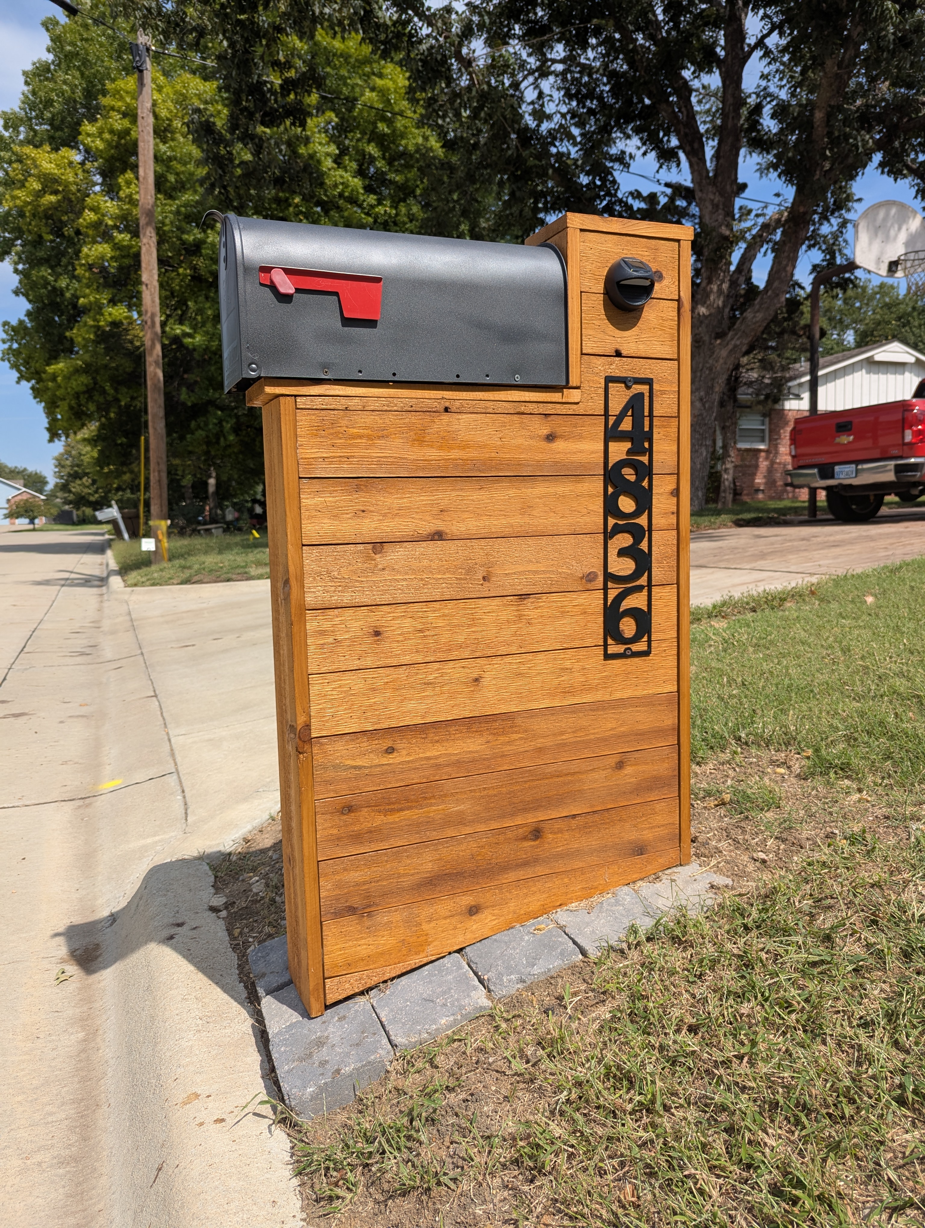 Modern Custom Cedar Wood Mailbox