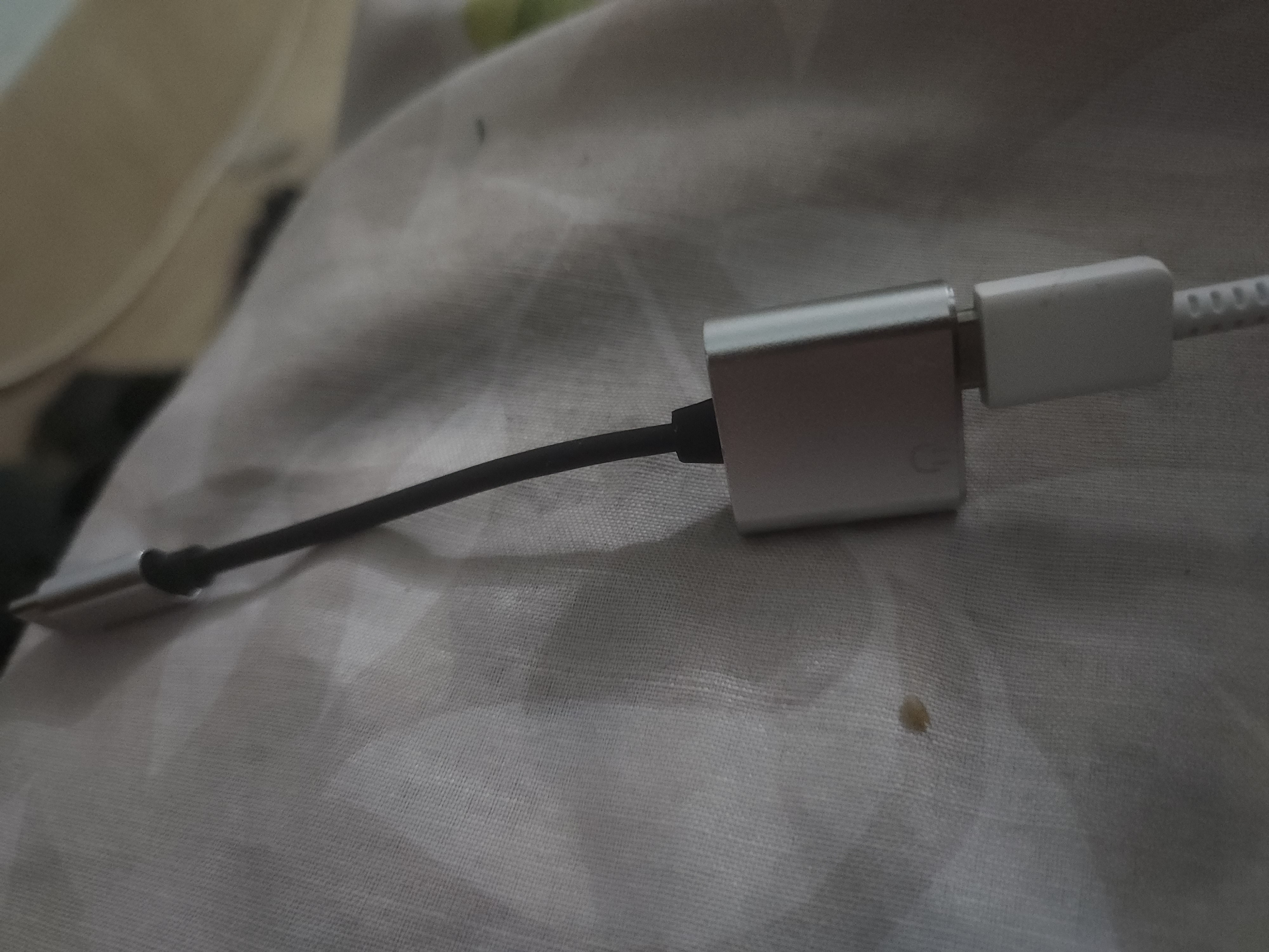 Type-C to 3.5mm Audio Adapter Charging  And Audio Connector For iPhone and Android