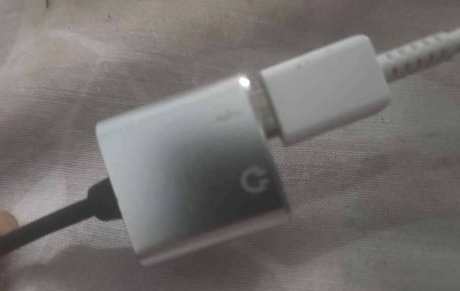 Type-C to 3.5mm Audio Adapter Charging  And Audio Connector For iPhone and Android