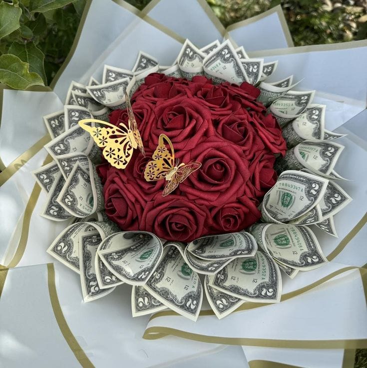 Luxury Rose and Money Bouquet