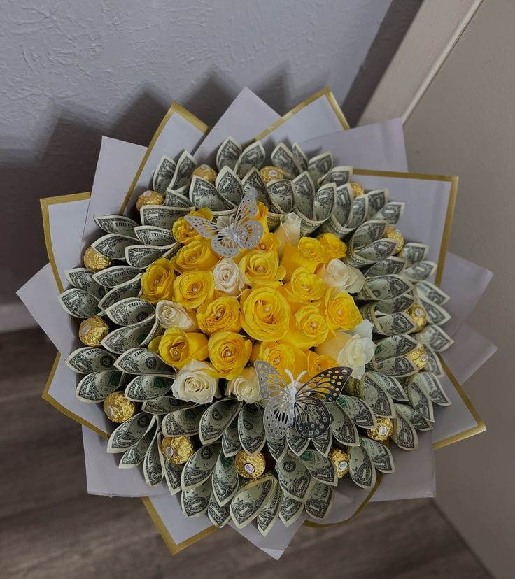 Luxury Rose and Money Bouquet