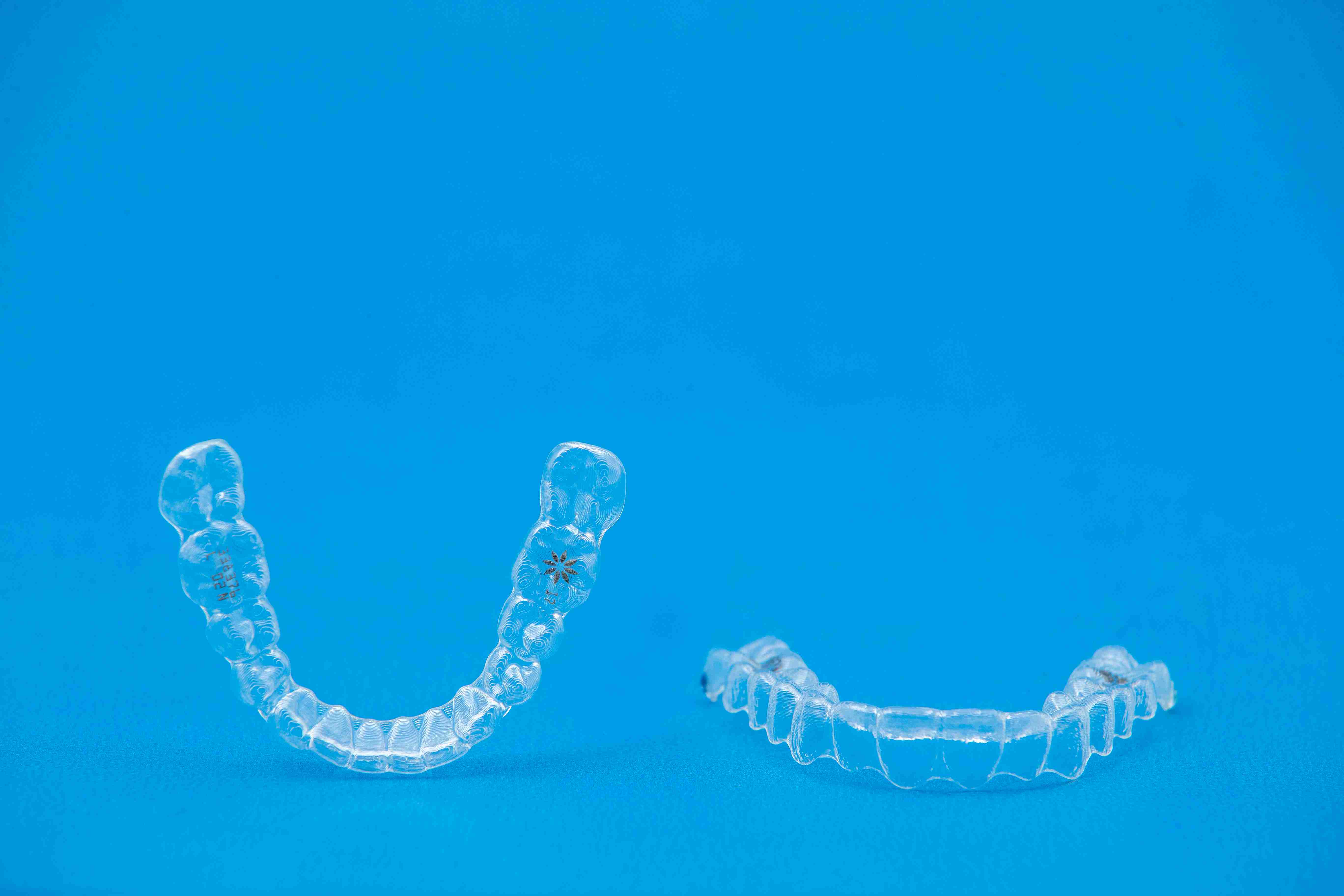 Alineadores Transparentes Personalizados (enderezamos tus dientes sin brackets)