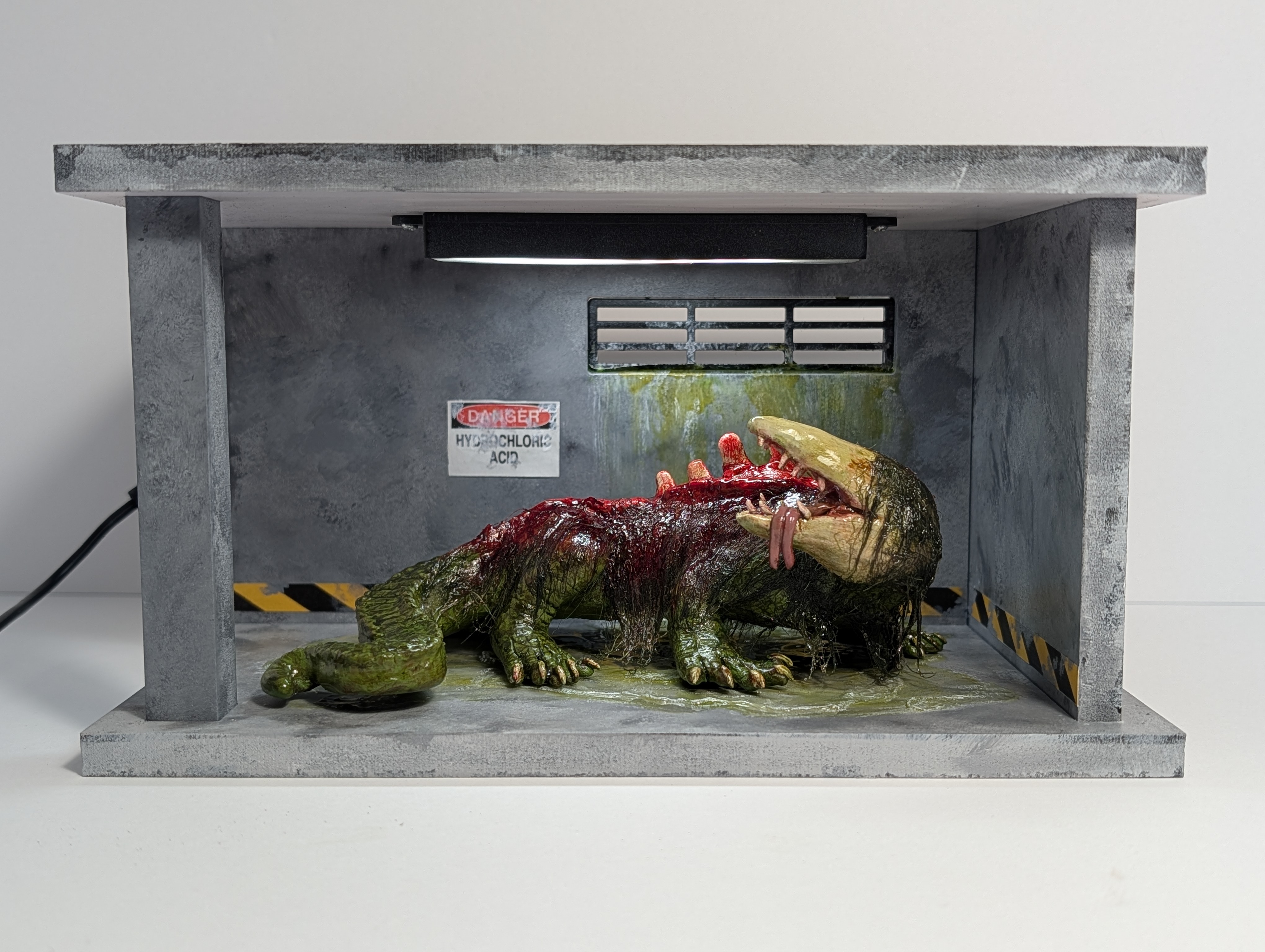 SCP-682 Mini Diorama