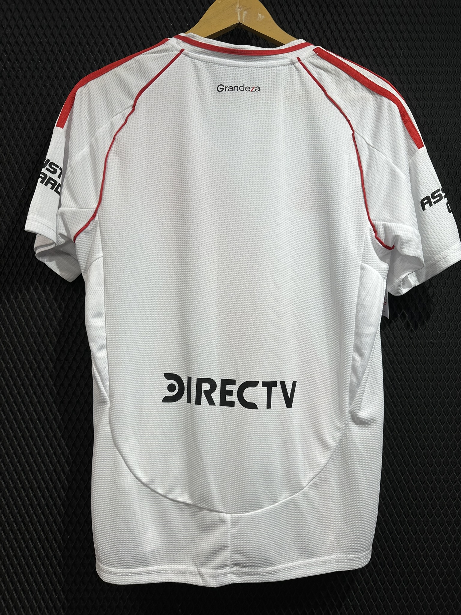 Camiseta oficial de River Plate