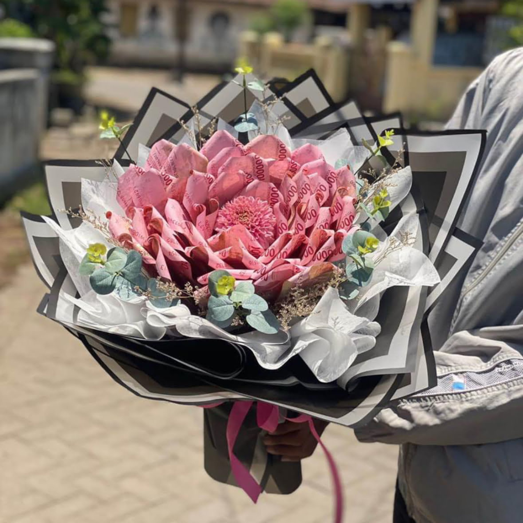 Money flower bouquet